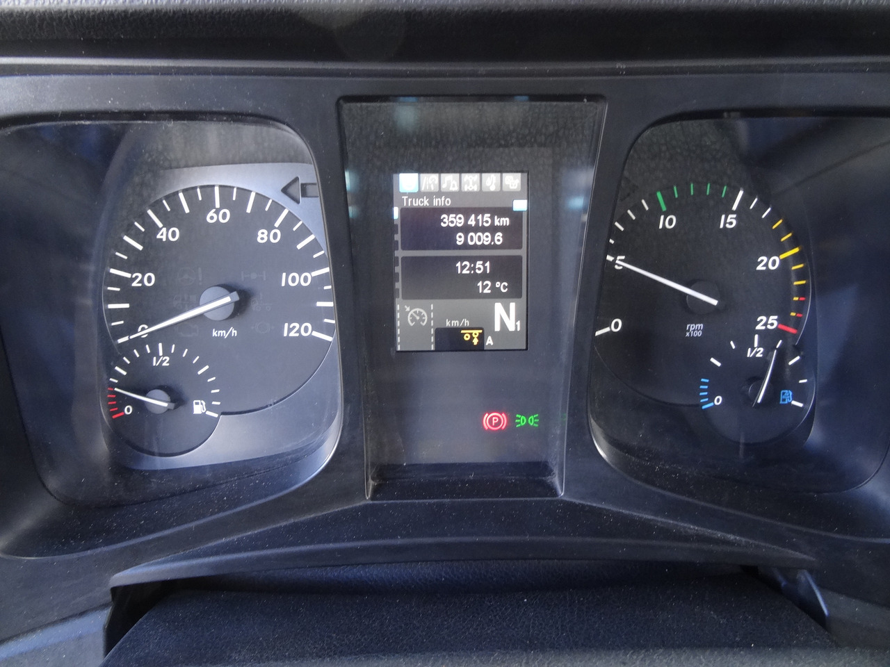 Mercedes-Benz Actros 2533 6X2 HMF 1820 Langmaterial leasing Mercedes-Benz Actros 2533 6X2 HMF 1820 Langmaterial: picture 6