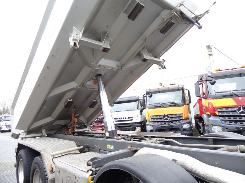 Mercedes-Benz Arocs 3245 K 8X4 - Tipper: picture 3 Mercedes-Benz Arocs 3245 K 8X4 - Tipper: picture 3