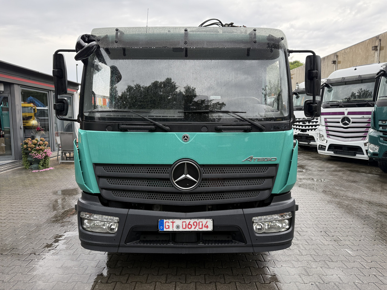 Dropside/ Flatbed truck, Crane truck Mercedes-Benz Atego 1227 Kran MKG 96: picture 8