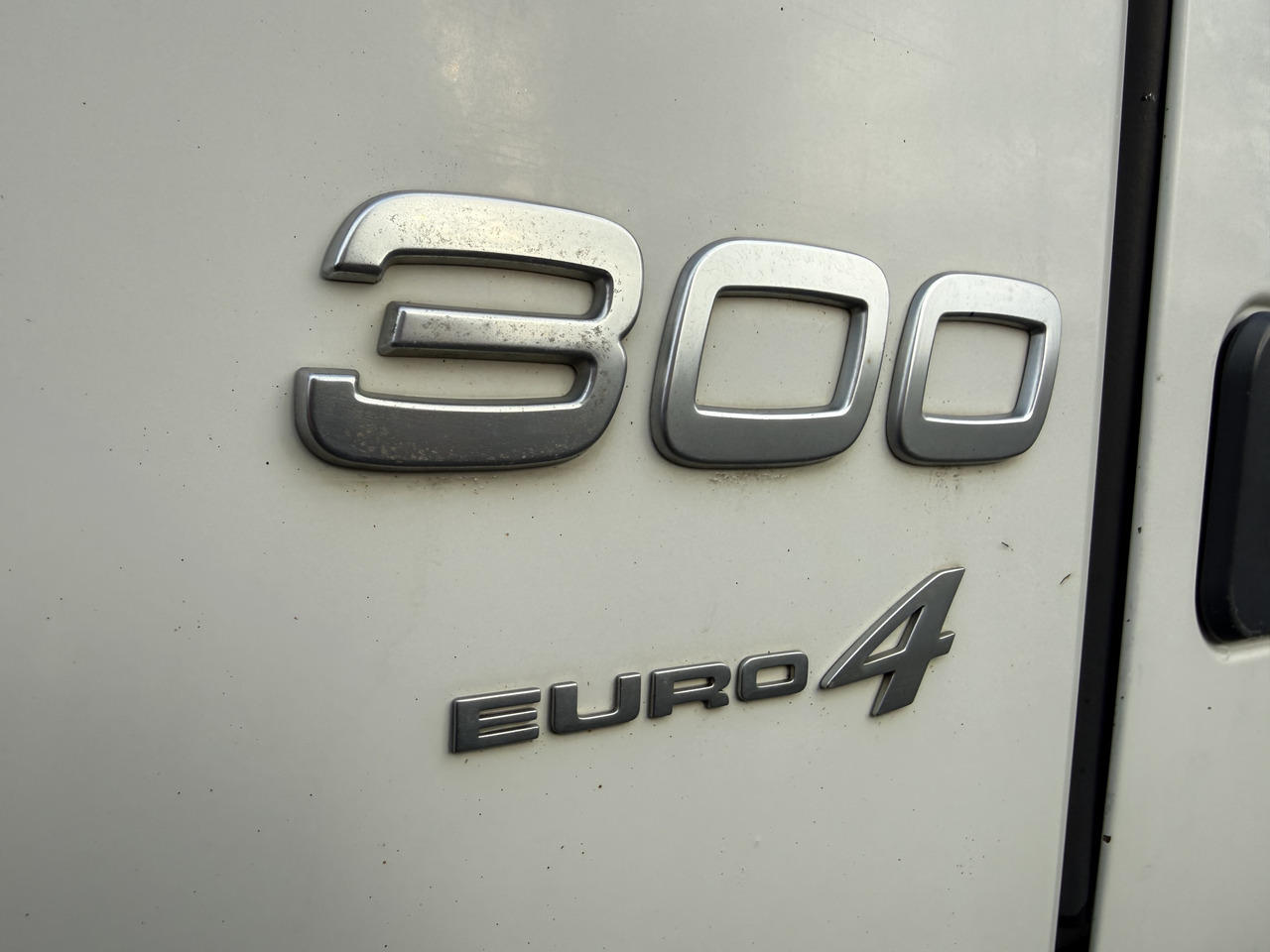 Volvo FM300 6X2*4 Maschinentransporter Kran Hiab 322 - Dropside/ Flatbed truck, Crane truck: picture 5 Volvo FM300 6X2*4 Maschinentransporter Kran Hiab 322 - Dropside/ Flatbed truck, Crane truck: picture 5