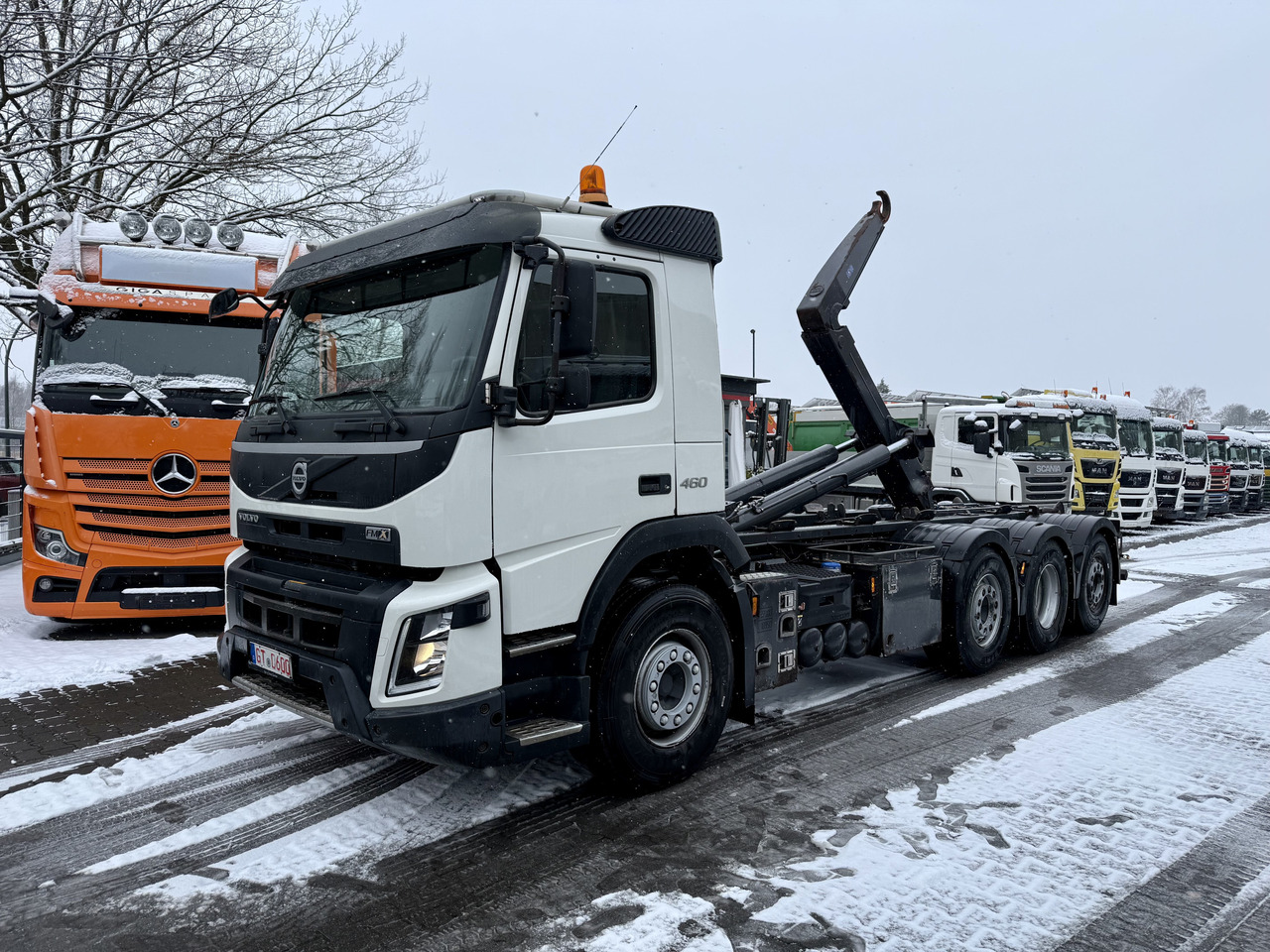 Volvo FMX 460 8X2 Haken - Hook lift truck: picture 1 Volvo FMX 460 8X2 Haken - Hook lift truck: picture 1