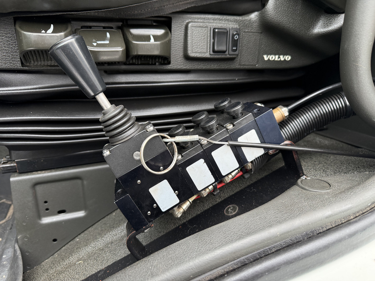 Volvo FMX 460 8X2 Haken - Hook lift truck: picture 4 Volvo FMX 460 8X2 Haken - Hook lift truck: picture 4