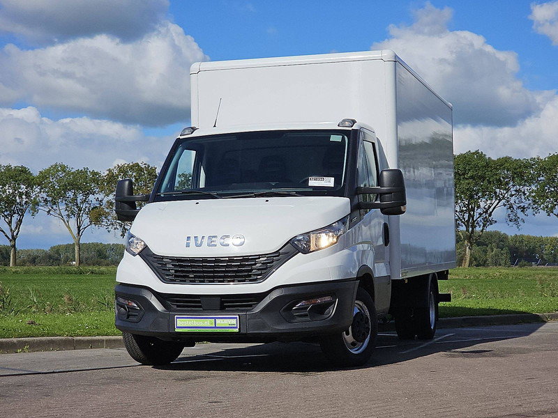 Iveco Daily 35C16 Bakwagen Laadklep - Closed box van: picture 1 Iveco Daily 35C16 Bakwagen Laadklep - Closed box van: picture 1