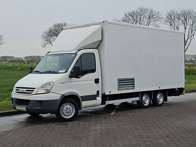 Iveco Daily 35S14 BE-COMBI Laadklep! - Closed box van: picture 2 Iveco Daily 35S14 BE-COMBI Laadklep! - Closed box van: picture 2
