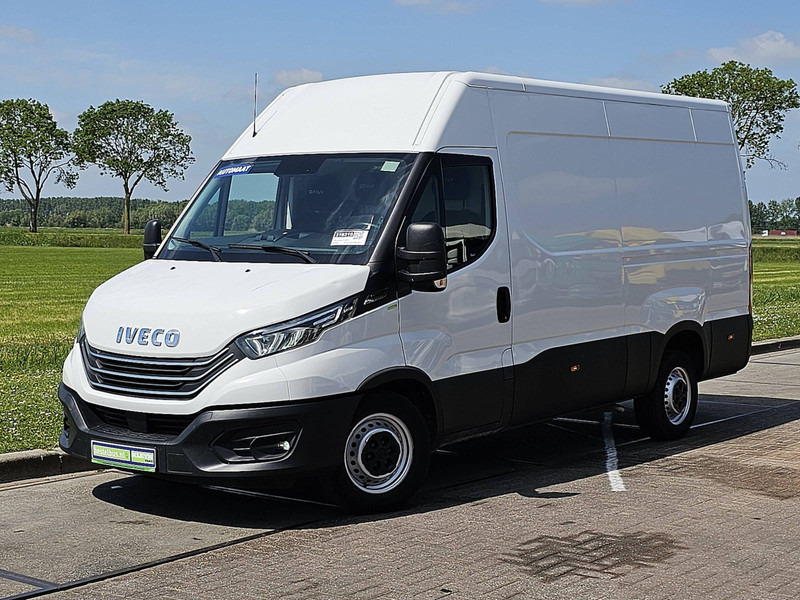 Iveco Daily 35S14 HI- MATIC L2H2 - Panel van: picture 2 Iveco Daily 35S14 HI- MATIC L2H2 - Panel van: picture 2