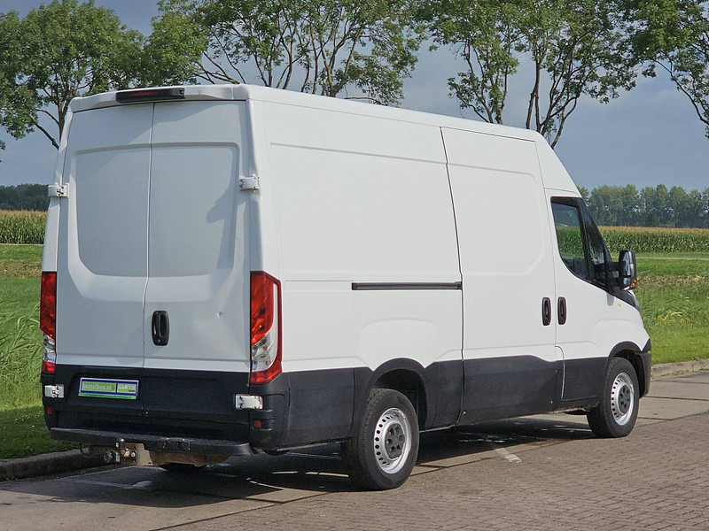 Iveco Daily 35S14 L2H2 Airco Automaat! - Panel van: picture 3 Iveco Daily 35S14 L2H2 Airco Automaat! - Panel van: picture 3