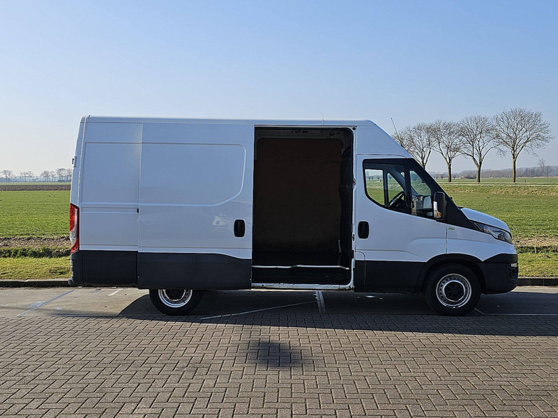 Panel van Iveco Daily 35S14 L2H2 Automaat Euro6!: picture 11