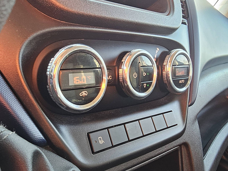 Panel van Iveco Daily 35S14 L2H2 Automaat Euro6!: picture 9