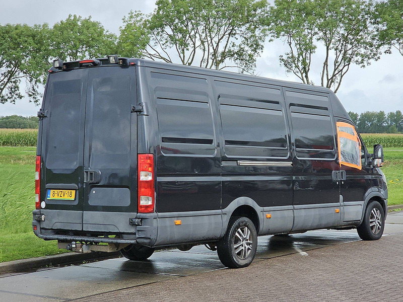 Iveco Daily 35S21 3.0ltr Maxi 200Pk AC - Panel van: picture 3 Iveco Daily 35S21 3.0ltr Maxi 200Pk AC - Panel van: picture 3