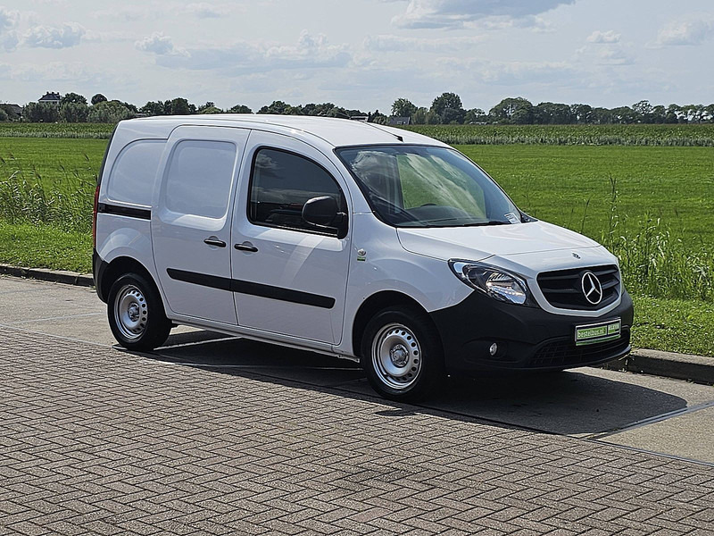 Mercedes-Benz Citan 109 CDI LONG Airco Euro6! - Closed box van: picture 5 Mercedes-Benz Citan 109 CDI LONG Airco Euro6! - Closed box van: picture 5