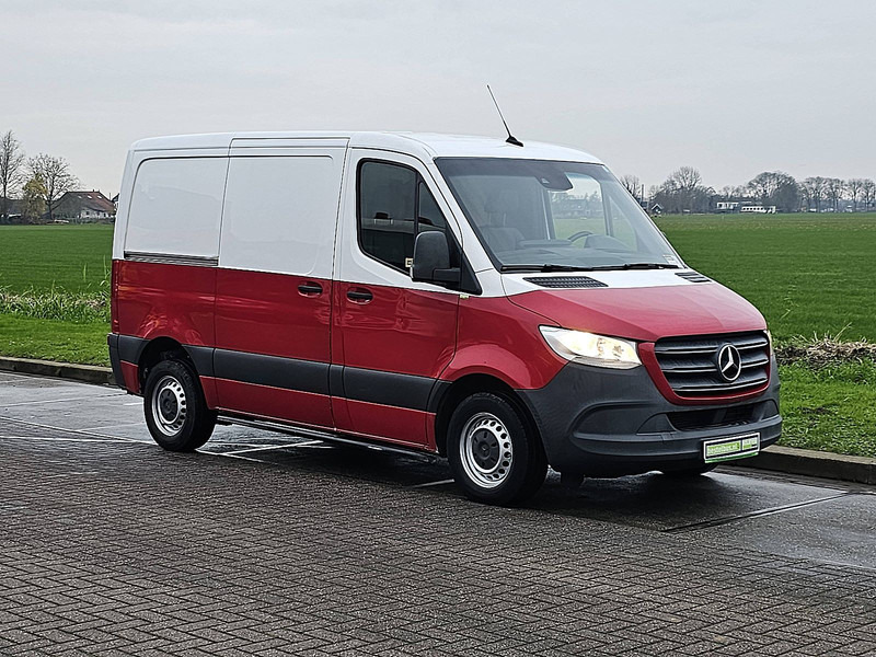 Mercedes-Benz Sprinter 214 L1H1 Mbux Airco Eur6 - Small van: picture 5 Mercedes-Benz Sprinter 214 L1H1 Mbux Airco Eur6 - Small van: picture 5