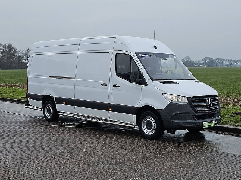 Mercedes-Benz Sprinter 311 CDI AUT. L3H2 - Panel van: picture 5 Mercedes-Benz Sprinter 311 CDI AUT. L3H2 - Panel van: picture 5