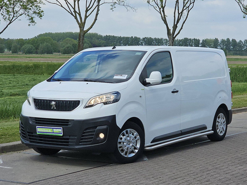Peugeot Expert 1.6 L2 Navi Euro6 AC! - Small van: picture 2 Peugeot Expert 1.6 L2 Navi Euro6 AC! - Small van: picture 2