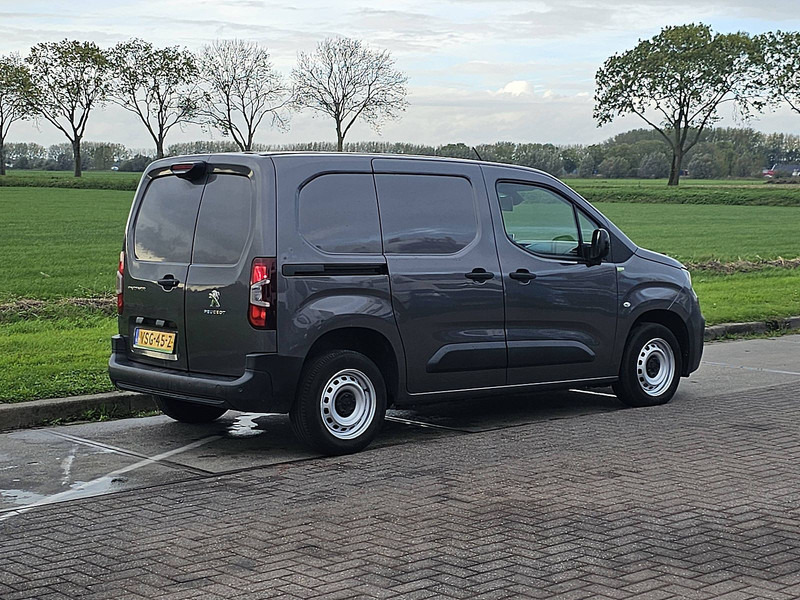 Peugeot Partner 1.5 L1H1 Navi Euro6 AC! - Closed box van: picture 3 Peugeot Partner 1.5 L1H1 Navi Euro6 AC! - Closed box van: picture 3