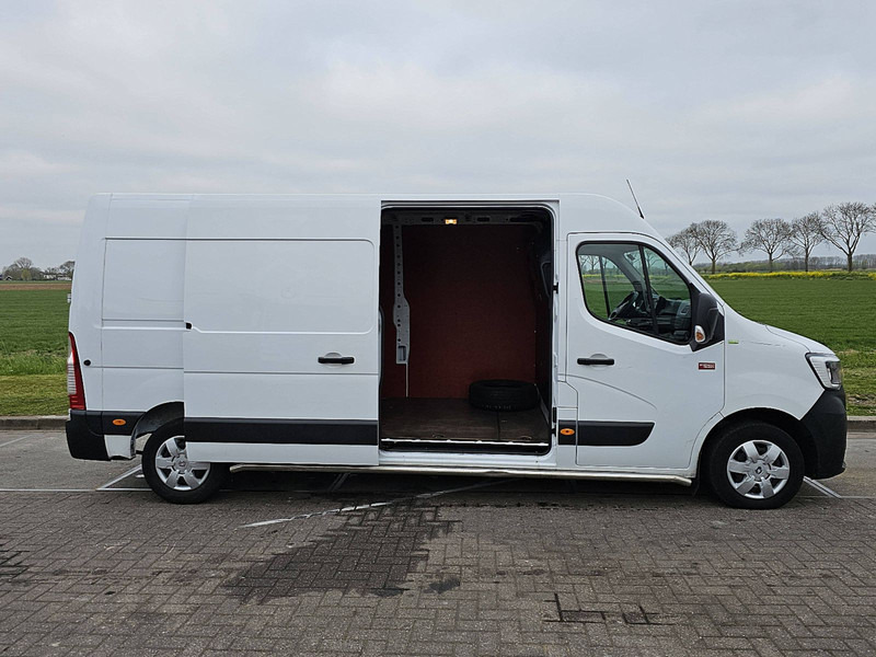 Panel van Renault Master 2.3 DCI 135 L3H2: picture 13