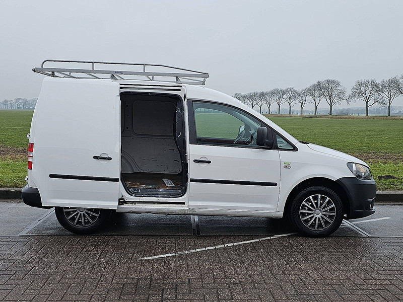 Closed box van Volkswagen Caddy 1.6: picture 12