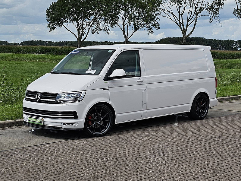 Volkswagen Transporter 2.0 TDI L2H1 LED EDITION! - Small van: picture 2 Volkswagen Transporter 2.0 TDI L2H1 LED EDITION! - Small van: picture 2