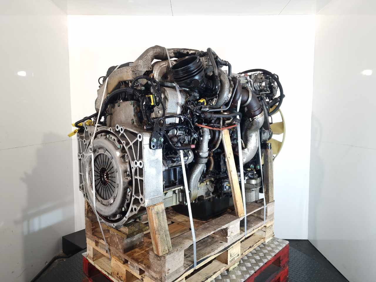 MAN D2676 LF51 Engine (Truck) - Engine for Truck: picture 1 MAN D2676 LF51 Engine (Truck) - Engine for Truck: picture 1