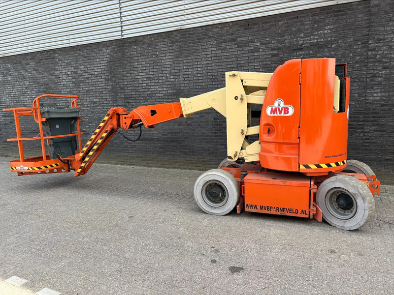JLG E300AJP - Articulated boom: picture 1 JLG E300AJP - Articulated boom: picture 1