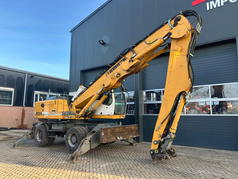 Liebherr A904C - Waste/ Industry handler: picture 2 Liebherr A904C - Waste/ Industry handler: picture 2