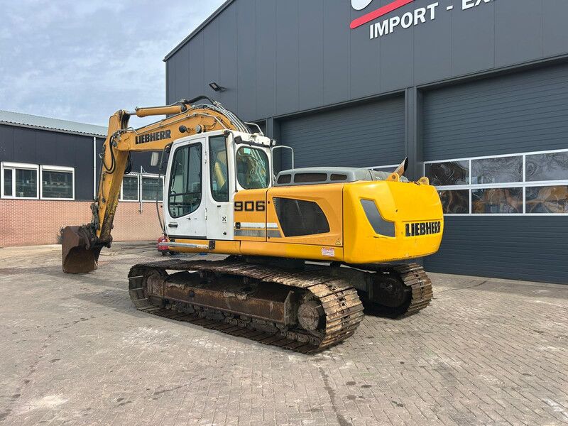 Liebherr R906LC - Crawler excavator: picture 4 Liebherr R906LC - Crawler excavator: picture 4