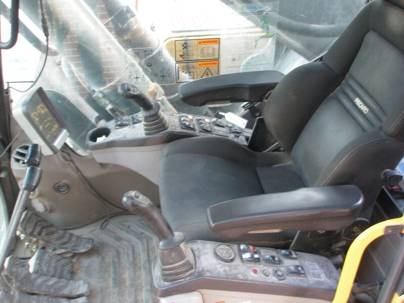 Excavator Volvo EC 360C HR: picture 10