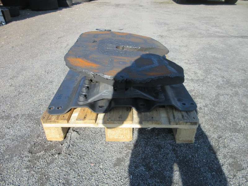 Iveco 41284479 G50-X D152,3 U 20,0 SK-S36.20 MODEL 2023 41284479 G50-X D152,3 U 20,0 SK-S36.20 MODEL 2023 - Fifth wheel coupling for Truck: picture 2 Iveco 41284479 G50-X D152,3 U 20,0 SK-S36.20 MODEL 2023 41284479 G50-X D152,3 U 20,0 SK-S36.20 MODEL 2023 - Fifth wheel coupling for Truck: picture 2