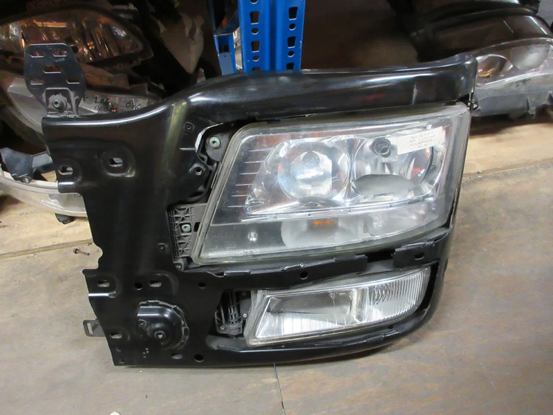 MAN 81.25101-6749 // 81.41610-0441 // 81.25101-6687 KOPLAMP HOEK MAN TGX EURO 6 - Headlight for Truck: picture 5 MAN 81.25101-6749 // 81.41610-0441 // 81.25101-6687 KOPLAMP HOEK MAN TGX EURO 6 - Headlight for Truck: picture 5