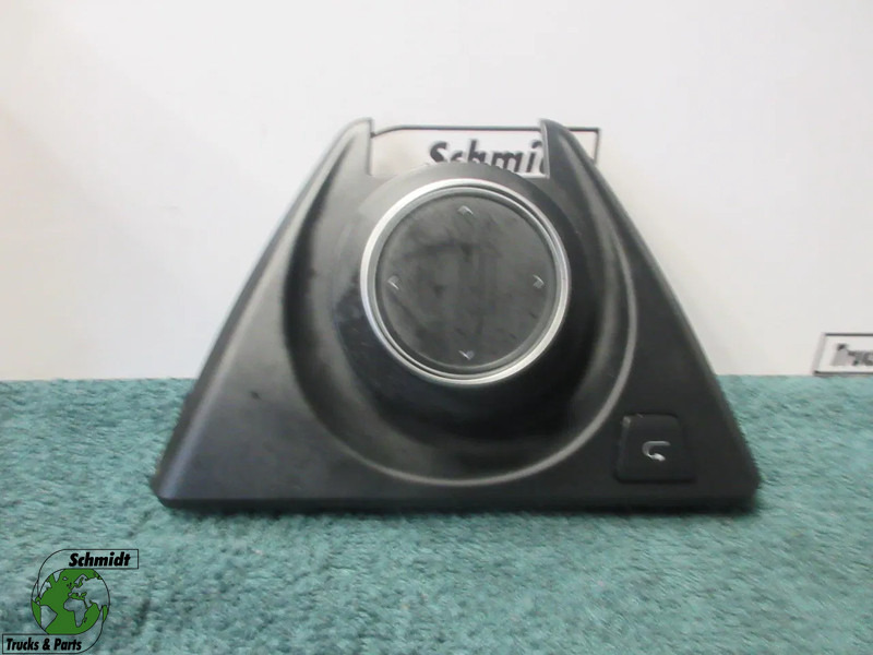 MAN 81.25813-1143 // 81.25813-2187 81.61701-0453 MULTIE KNOP MAN TGX 18.520 - Electrical system for Truck: picture 1 MAN 81.25813-1143 // 81.25813-2187 81.61701-0453 MULTIE KNOP MAN TGX 18.520 - Electrical system for Truck: picture 1