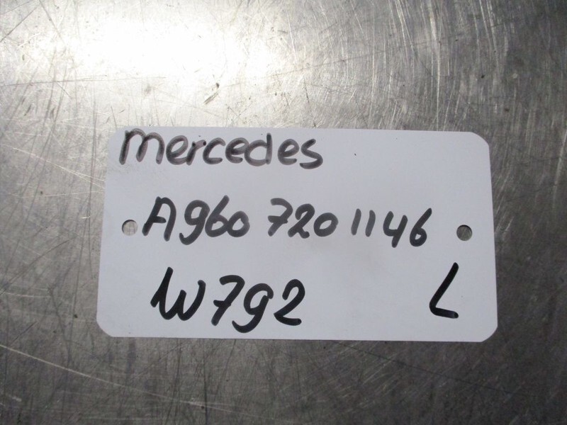Mercedes-Benz A 960 720 11 46 Actros Mp4 Raammechaniek Links - Window lift motor for Truck: picture 4 Mercedes-Benz A 960 720 11 46 Actros Mp4 Raammechaniek Links - Window lift motor for Truck: picture 4