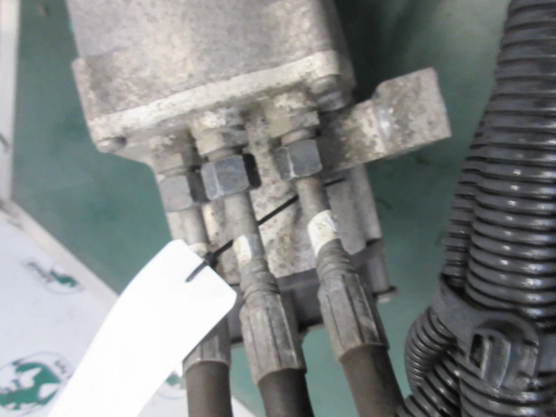 Scania 2786167 // 2420897 // 573068 STUURPOMP SCANIA P410 NGS MODEL 2022 - Steering pump for Truck: picture 5 Scania 2786167 // 2420897 // 573068 STUURPOMP SCANIA P410 NGS MODEL 2022 - Steering pump for Truck: picture 5