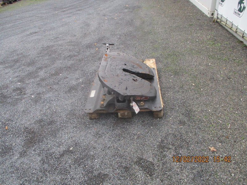 Jost 2016 D152 // G50X JSK40 SCHOTEL IVECO HI WAY EURO 6 - Fifth wheel coupling for Truck: picture 2 Jost 2016 D152 // G50X JSK40 SCHOTEL IVECO HI WAY EURO 6 - Fifth wheel coupling for Truck: picture 2