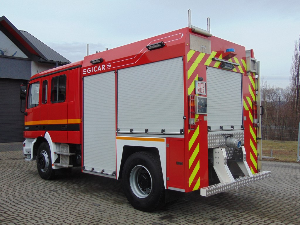 MERCEDES-BENZ Actros 2031 V8 GICAR - Fire truck: picture 3 MERCEDES-BENZ Actros 2031 V8 GICAR - Fire truck: picture 3