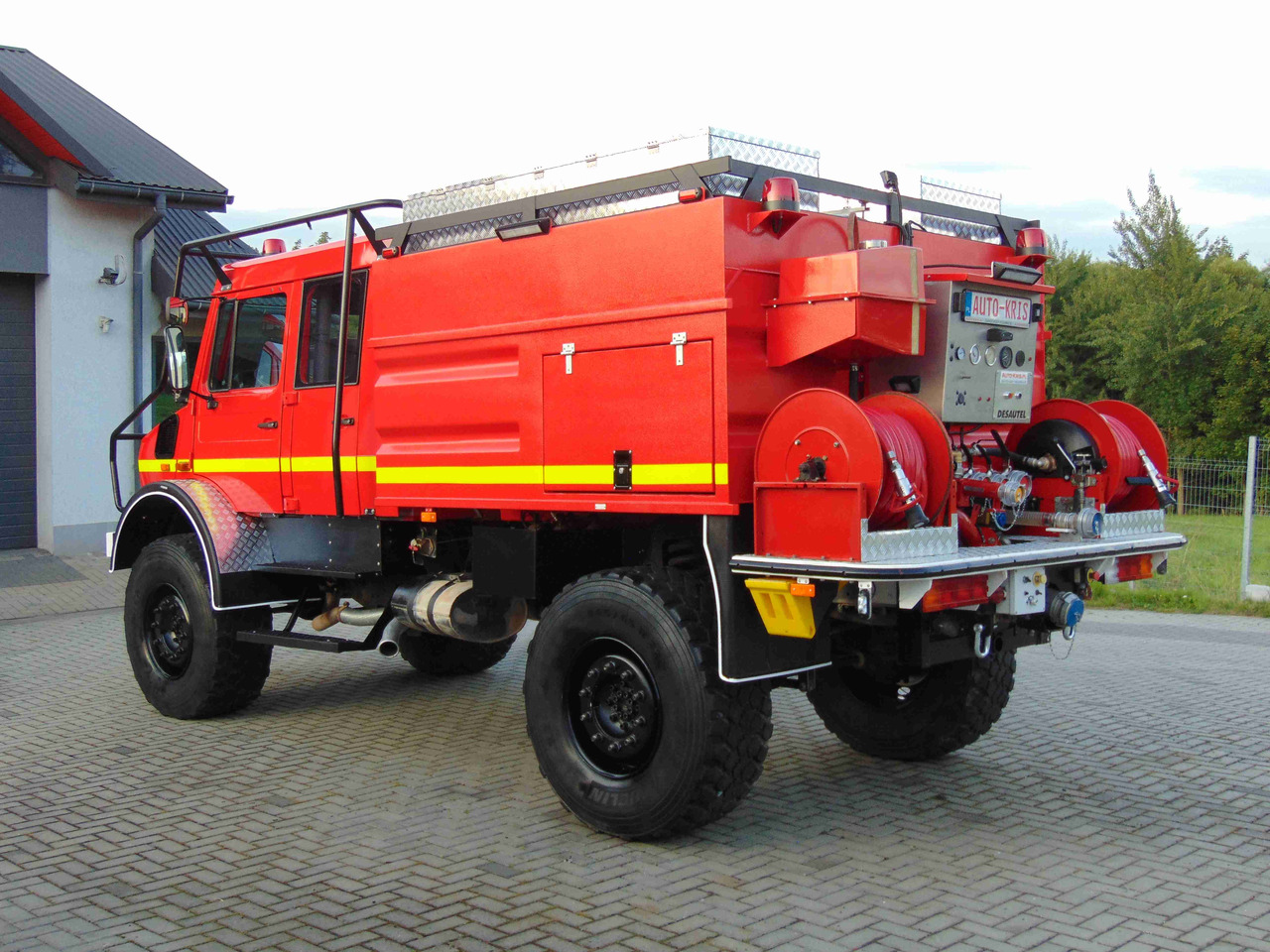 MERCEDES-BENZ Unimog U5000 4x4 DESAUTEL - 5000 WATER !!! - Fire truck: picture 3 MERCEDES-BENZ Unimog U5000 4x4 DESAUTEL - 5000 WATER !!! - Fire truck: picture 3
