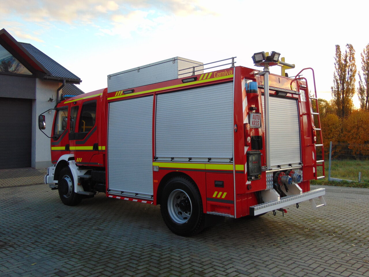 RENAULT Midlum 270dCi Camiva - Fire truck: picture 3 RENAULT Midlum 270dCi Camiva - Fire truck: picture 3