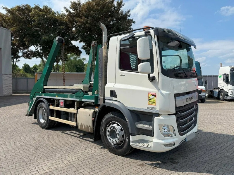 DAF CF410 / ENGINE RUNNING / ONLY:74525 KM / HYVA SKIPLOADER 3250 KG / AIRCO / AUTOMATIC / EURO-6 / 2020 - Skip loader truck: picture 2 DAF CF410 / ENGINE RUNNING / ONLY:74525 KM / HYVA SKIPLOADER 3250 KG / AIRCO / AUTOMATIC / EURO-6 / 2020 - Skip loader truck: picture 2