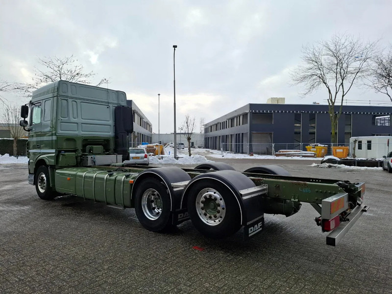 DAF XF106-460 / NL TRUCK / DEB / ACC / LWDS / LIFT+LENKACHSE / TUV:24-02-2026 / PARKCOOL / FIRST OWNER / AUTOMATIC / EURO-6 / 2015 - Cab chassis truck: picture 3 DAF XF106-460 / NL TRUCK / DEB / ACC / LWDS / LIFT+LENKACHSE / TUV:24-02-2026 / PARKCOOL / FIRST OWNER / AUTOMATIC / EURO-6 / 2015 - Cab chassis truck: picture 3
