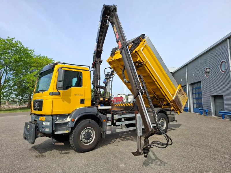 MAN TGM18.250 / 4X4 / NL TRUCK / TUV:30-04-2026 / 118783 KM / HMF 1110 K2 / ROTATOR / GOOD TYRES / FULL-STEEL / DRUM BRAKES / MANUAL - Tipper, Crane truck: picture 1 MAN TGM18.250 / 4X4 / NL TRUCK / TUV:30-04-2026 / 118783 KM / HMF 1110 K2 / ROTATOR / GOOD TYRES / FULL-STEEL / DRUM BRAKES / MANUAL - Tipper, Crane truck: picture 1