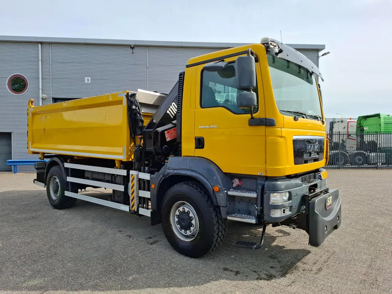 MAN TGM18.250 / 4X4 / NL TRUCK / TUV:30-04-2026 / 118783 KM / HMF 1110 K2 / ROTATOR / GOOD TYRES / FULL-STEEL / DRUM BRAKES / MANUAL - Tipper, Crane truck: picture 4 MAN TGM18.250 / 4X4 / NL TRUCK / TUV:30-04-2026 / 118783 KM / HMF 1110 K2 / ROTATOR / GOOD TYRES / FULL-STEEL / DRUM BRAKES / MANUAL - Tipper, Crane truck: picture 4