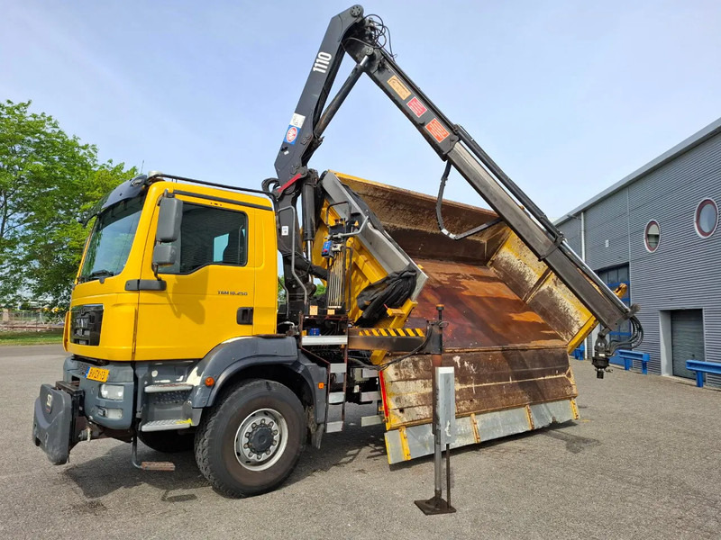 MAN TGM18.250 / 4X4 / NL TRUCK / TUV:30-04-2026 / 118783 KM / HMF 1110 K2 / ROTATOR / GOOD TYRES / FULL-STEEL / DRUM BRAKES / MANUAL - Tipper, Crane truck: picture 2 MAN TGM18.250 / 4X4 / NL TRUCK / TUV:30-04-2026 / 118783 KM / HMF 1110 K2 / ROTATOR / GOOD TYRES / FULL-STEEL / DRUM BRAKES / MANUAL - Tipper, Crane truck: picture 2
