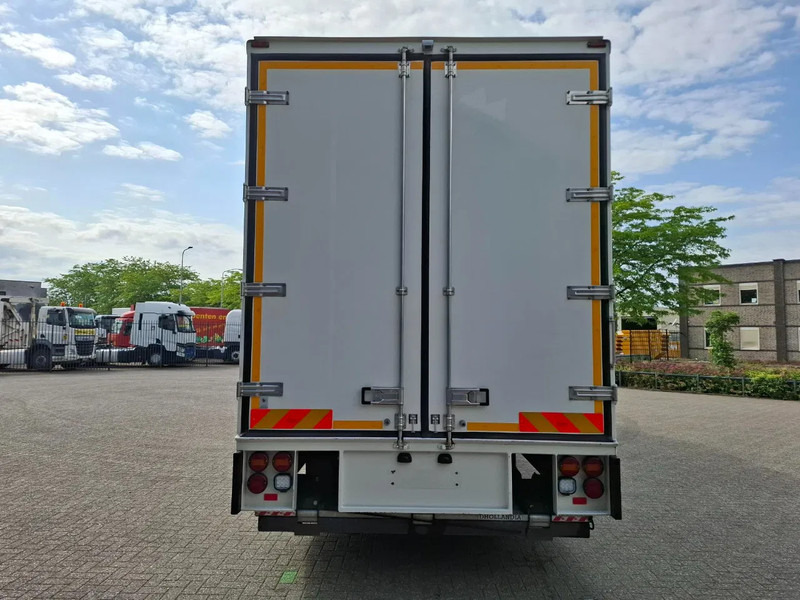 Mercedes-Benz Actros 1843 / GERMAN FLOWER TRUCK / 162021 KM / ISOLATED BOX / COOL & HEATED / NAVI / PLATFORM 1500 KG / TOP CONDITION / FULL-AI - Vending truck: picture 4 Mercedes-Benz Actros 1843 / GERMAN FLOWER TRUCK / 162021 KM / ISOLATED BOX / COOL & HEATED / NAVI / PLATFORM 1500 KG / TOP CONDITION / FULL-AI - Vending truck: picture 4