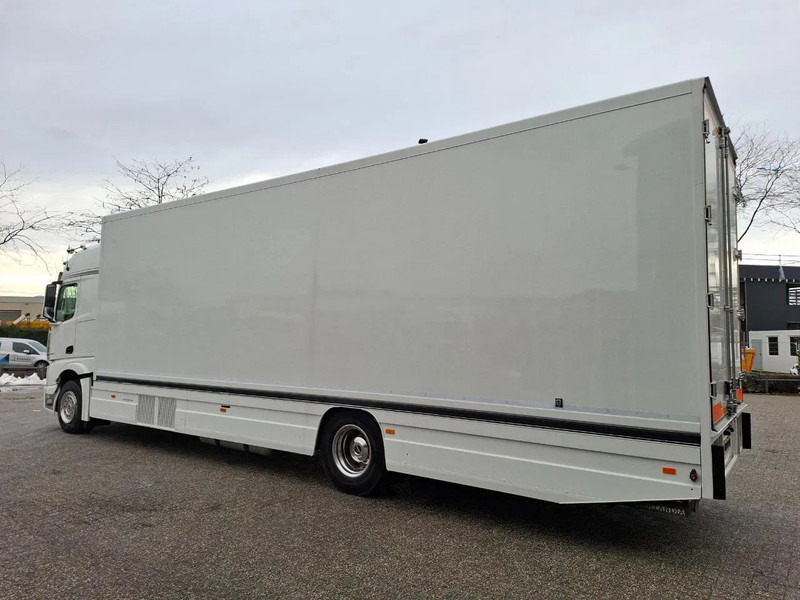 Mercedes-Benz Actros 1843 / NL FLOWER TRUCK / 162246 KM / NEW TUV / COOL & HEATED BOX / NAVI / PLATFORM 1500 KG / TOP CONDITION / FULL-AIR / A - Vending truck: picture 3 Mercedes-Benz Actros 1843 / NL FLOWER TRUCK / 162246 KM / NEW TUV / COOL & HEATED BOX / NAVI / PLATFORM 1500 KG / TOP CONDITION / FULL-AIR / A - Vending truck: picture 3