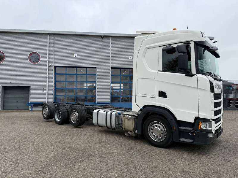 Scania NGS S500 / 8X2 / RETARDER / 2X LIFT+LENKACHSE / FULL-AIR / LWDS / LEATHER / FRIDGE / AUTOMATIC / EURO-6 / 2018 - Cab chassis truck: picture 2 Scania NGS S500 / 8X2 / RETARDER / 2X LIFT+LENKACHSE / FULL-AIR / LWDS / LEATHER / FRIDGE / AUTOMATIC / EURO-6 / 2018 - Cab chassis truck: picture 2