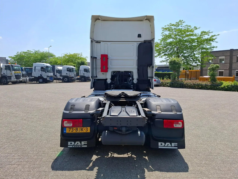 DAF XF106-460 / CLEAN NL TRUCK / DOUBLE TANK / 751675 KM / ACC / LWDS / FRIDGE / AUTOMATIC / EURO-6 / 2017 - Tractor unit: picture 4 DAF XF106-460 / CLEAN NL TRUCK / DOUBLE TANK / 751675 KM / ACC / LWDS / FRIDGE / AUTOMATIC / EURO-6 / 2017 - Tractor unit: picture 4