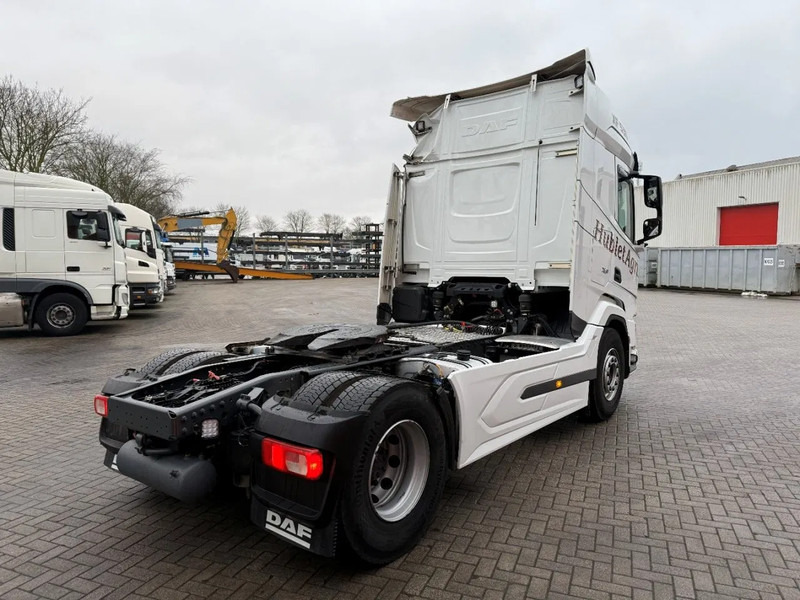 DAF XF530 G2 / ENGINE RUNNING / INTARDER / HYDRAULICS / ONLY:100866 KM / AUTOMATIC / EURO-6 / 2024 - Tractor unit: picture 5 DAF XF530 G2 / ENGINE RUNNING / INTARDER / HYDRAULICS / ONLY:100866 KM / AUTOMATIC / EURO-6 / 2024 - Tractor unit: picture 5