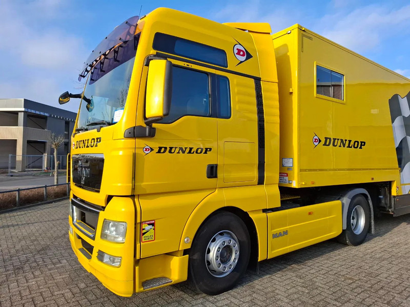 MAN TGX18.440 / INTARDER / ONLY:246758 KM / NAVI / COMPLETE COMBINATION / MANUAL / EURO-4 / 2008 - Tractor unit: picture 1 MAN TGX18.440 / INTARDER / ONLY:246758 KM / NAVI / COMPLETE COMBINATION / MANUAL / EURO-4 / 2008 - Tractor unit: picture 1