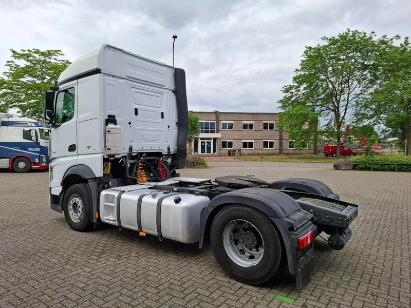 Mercedes-Benz Actros 1945 / DOUBLE TANK / ONLY:508736 KM / 2XBED / FRIDGE / AUTOMATIC / EURO-6 / 2015 - Tractor unit: picture 3 Mercedes-Benz Actros 1945 / DOUBLE TANK / ONLY:508736 KM / 2XBED / FRIDGE / AUTOMATIC / EURO-6 / 2015 - Tractor unit: picture 3