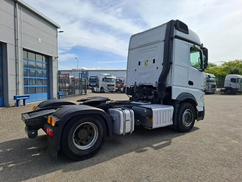 Mercedes-Benz Actros 1945 / HYDRAULICS / LWDS / GEN2 V2 TACHO / 2XBED / FRIDGE / AUTOMATIC / EURO-6 / 2018 - Tractor unit: picture 5 Mercedes-Benz Actros 1945 / HYDRAULICS / LWDS / GEN2 V2 TACHO / 2XBED / FRIDGE / AUTOMATIC / EURO-6 / 2018 - Tractor unit: picture 5