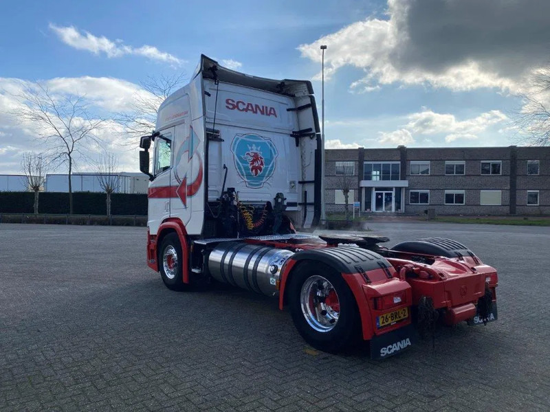 Scania NGS R410 / RETARDER / PARKCOOL / NL TRUCK / LNG / LEATHER / ALCOA / AUTOMATIC / EURO-6 / 2021 / 2X ON STOCK - Tractor unit: picture 3 Scania NGS R410 / RETARDER / PARKCOOL / NL TRUCK / LNG / LEATHER / ALCOA / AUTOMATIC / EURO-6 / 2021 / 2X ON STOCK - Tractor unit: picture 3