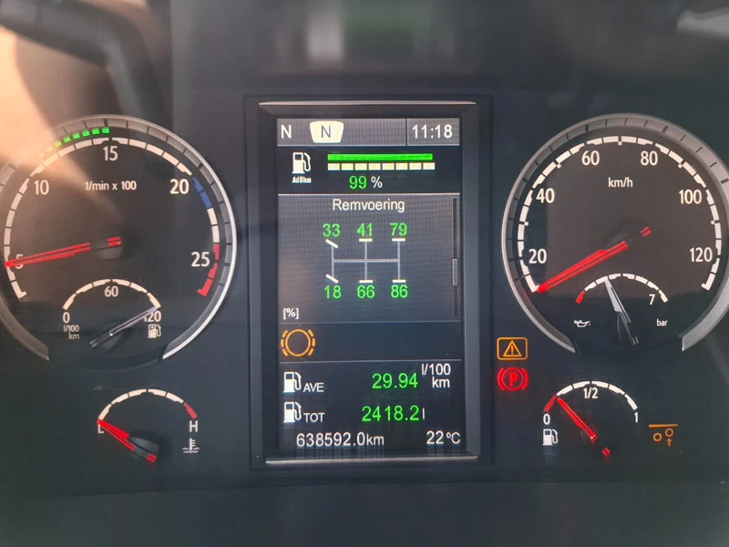 Tractor unit Scania R490 / BOOGIE / ONLY:638592 KM / ALCOA / LEATHER / XENON / SIDESKIRTS / AUTOMATIC / EURO-6 / 2015: picture 20
